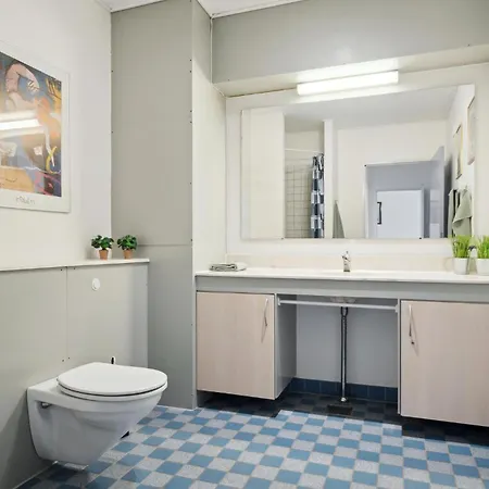 Apartment Bad, Lejl, 118